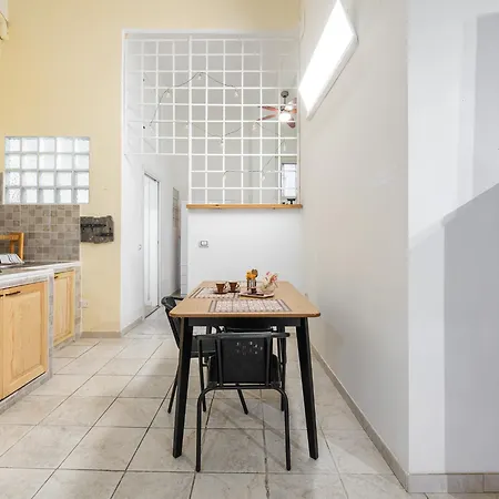 Civico 35 Cozy Loft Lägenhet *